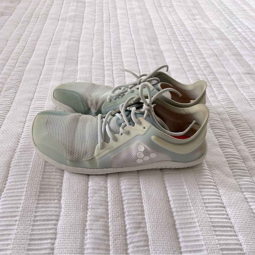 Women’s Vivo Barefoot US 39